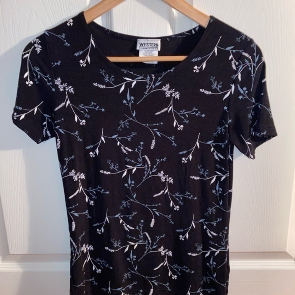 Western Connection Vintage Wildflower Black Short Sleeve Shirt, Coastal Cowgirl